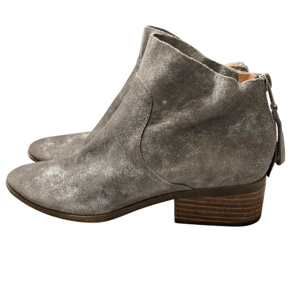 LUCKY BRAND Lahela Genuine Suede Gray Booties - Picture 2 of 10